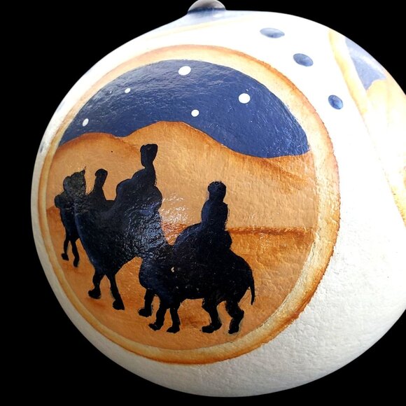 Hand Painted Christmas Gourd Nativity Scene 4.5" Diameter - Picture 4 of 10